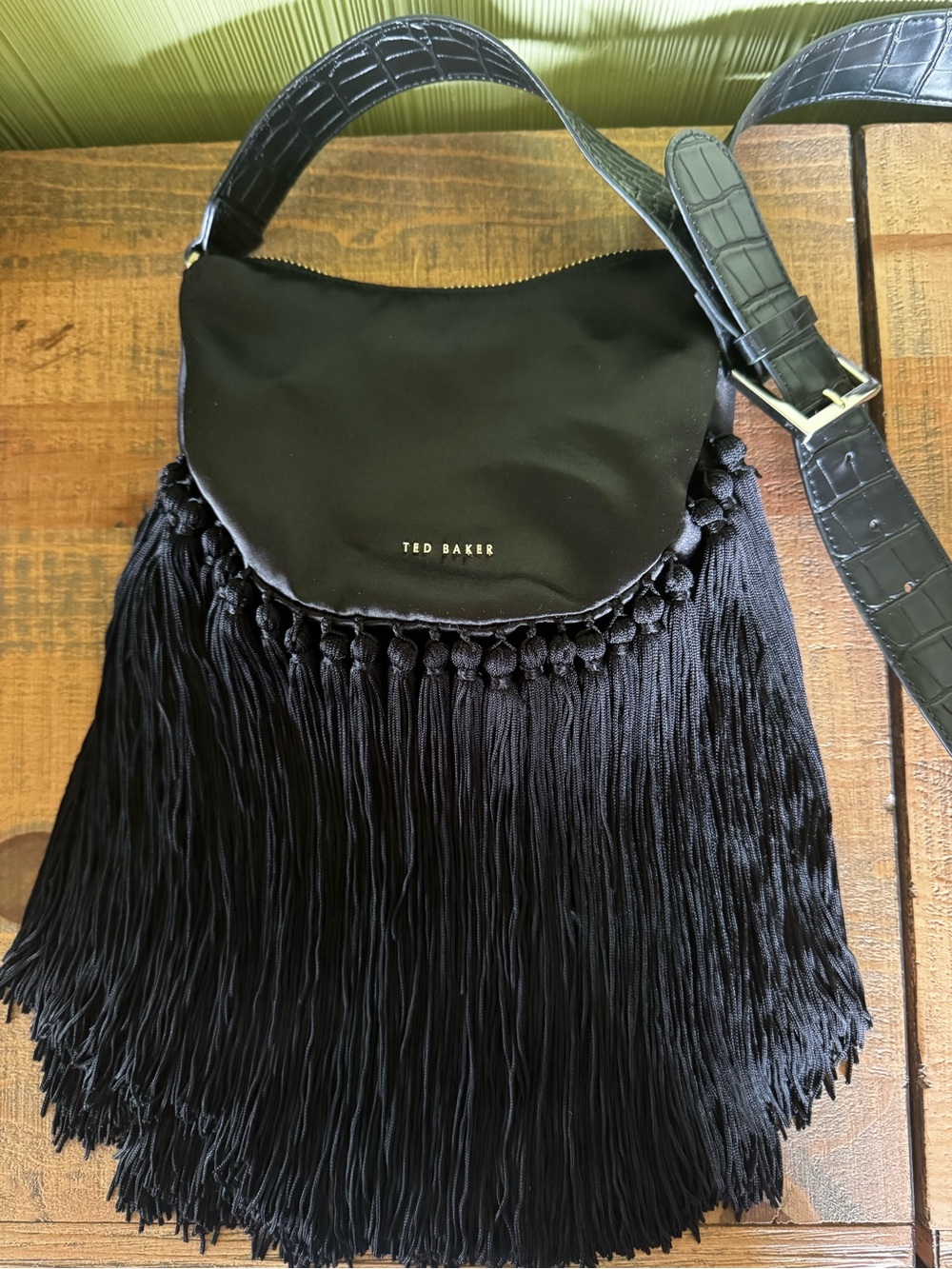 Ted Baker Tassie Tassel Fringe Croc Satin Crossbody Messenger Bag NWOT Flaw
